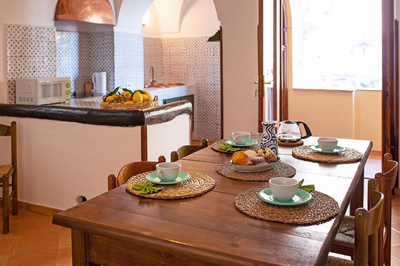 Borgo Di Conca Dei Marini Villa Екстериор снимка