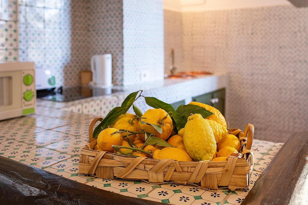 Borgo Di Conca Dei Marini Villa Екстериор снимка